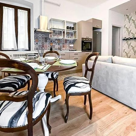 Luxury Stazione Centrale Elegante Loft Apartment Trieste Exterior photo